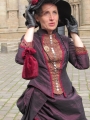 robe 1890 violette et rouge2